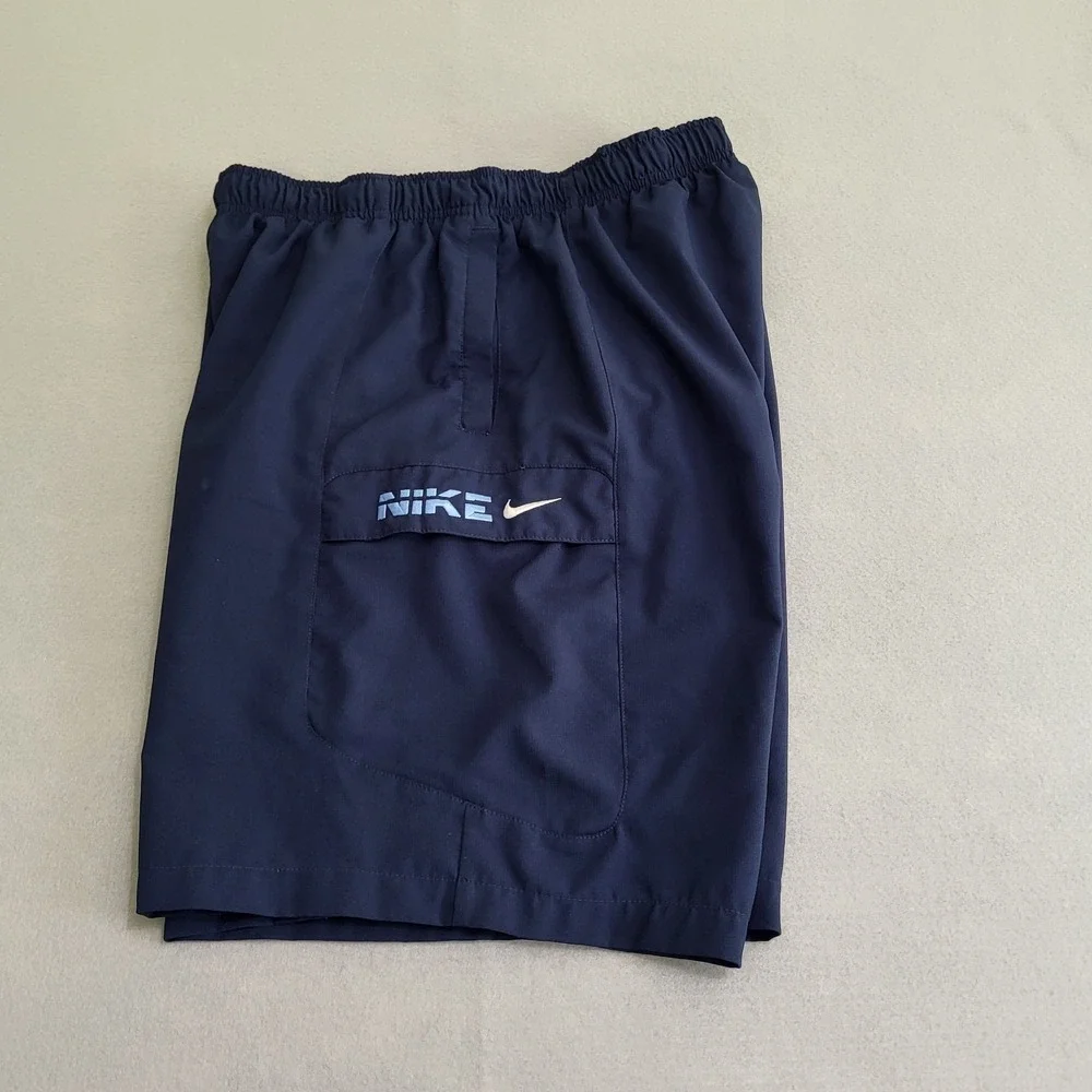 Nike Mesh Lined‎ Swim Trunks Board Shorts Men's L Multiple Pockets Navy Blue